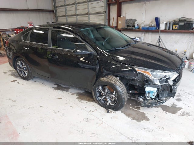 Salvage Kia Forte Image