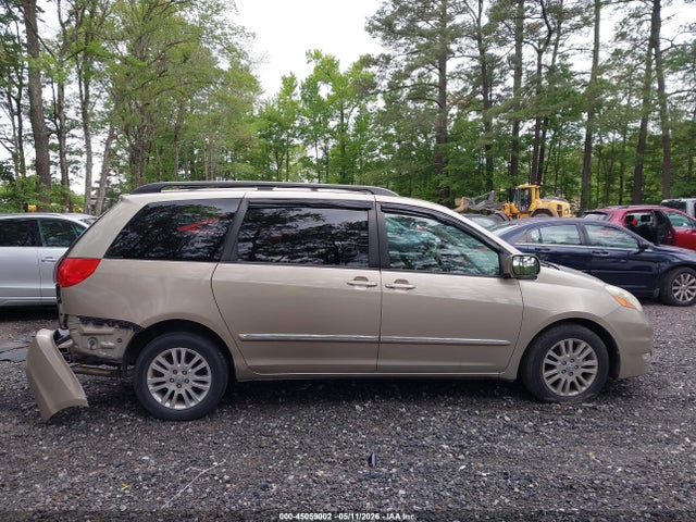 Toyota Sienna Limited