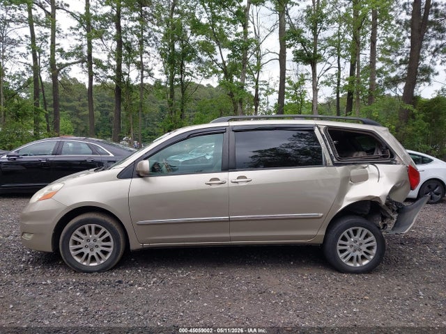 Toyota Sienna Limited