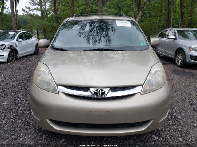 Toyota Sienna Limited