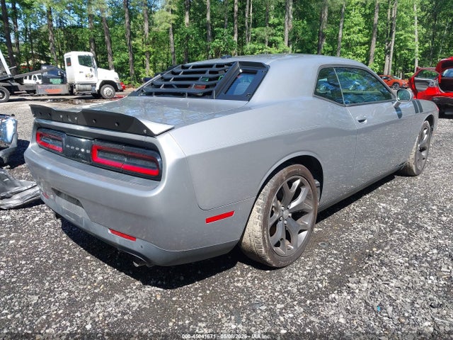 Dodge Challenger Sxt