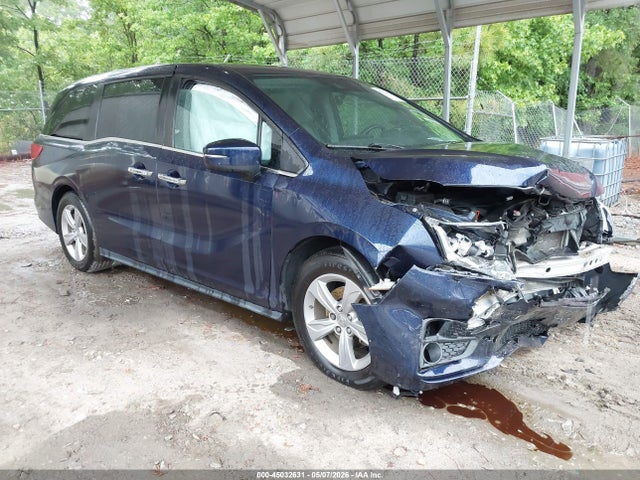 Salvage Honda Odyssey Image