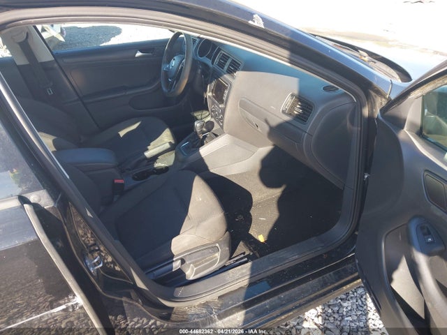 Volkswagen Jetta 2.0l S