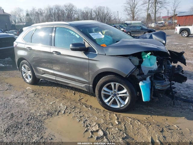 Salvage Ford Edge Image