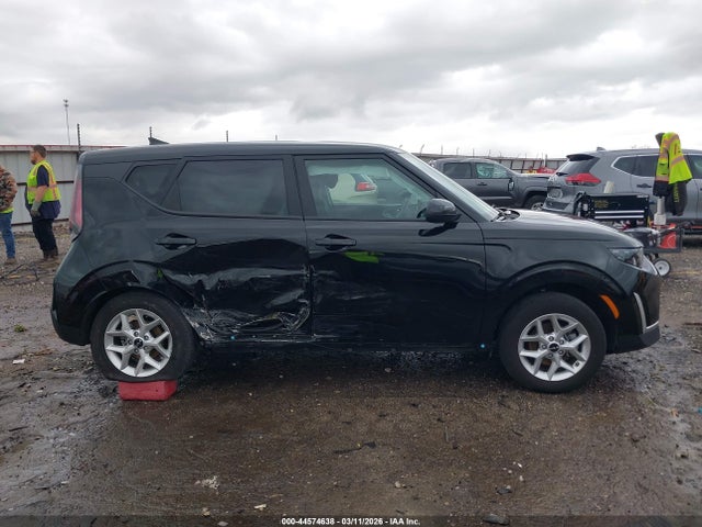 Kia Soul Lx