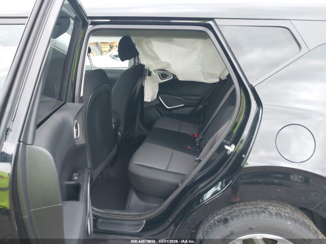 Kia Soul Lx