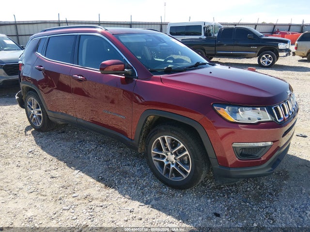 Salvage Jeep Compass Image