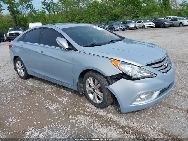 Salvage Hyundai SONATA Image