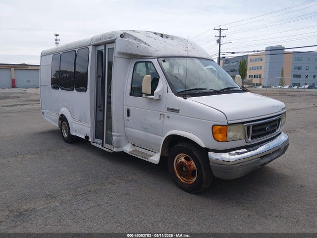 Salvage Ford E-350 Image