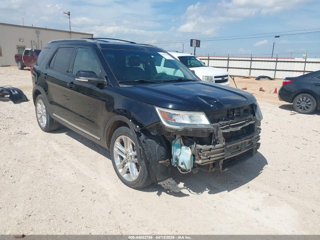Salvage Ford Explorer Image