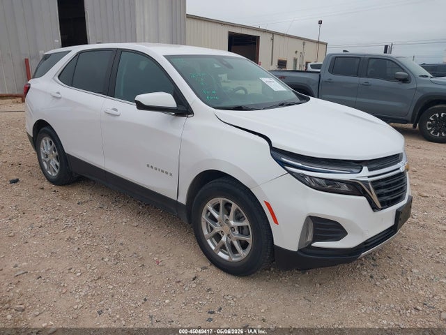 Salvage Chevrolet Equinox Image