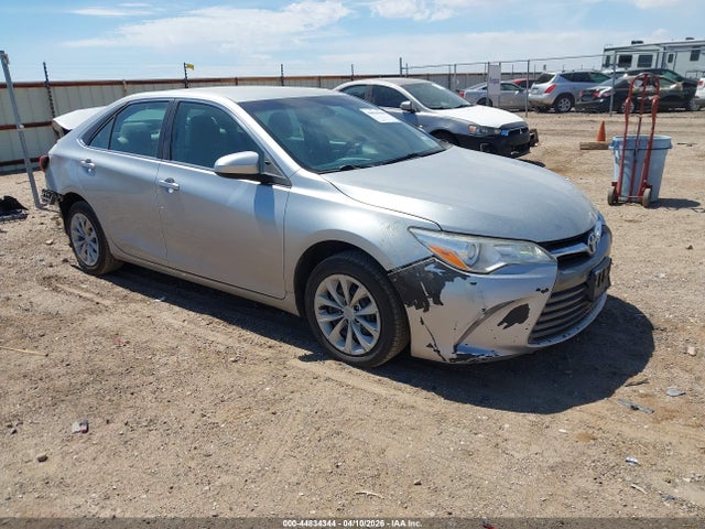 Salvage Toyota Camry Image