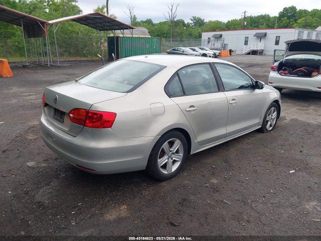 Volkswagen Jetta 2.5l Se