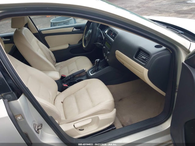 Volkswagen Jetta 2.5l Se
