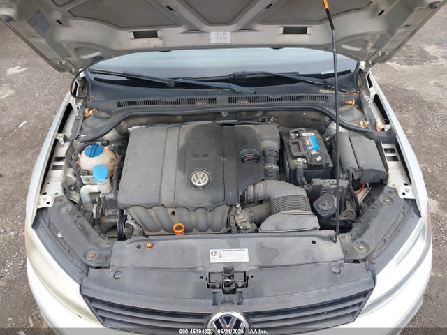 Volkswagen Jetta 2.5l Se