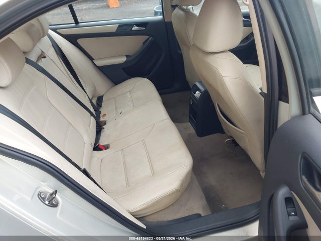 Volkswagen Jetta 2.5l Se