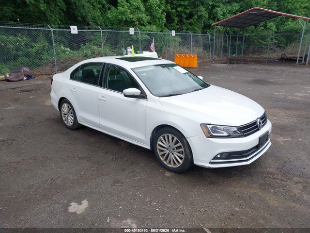 Salvage Volkswagen Jetta Image