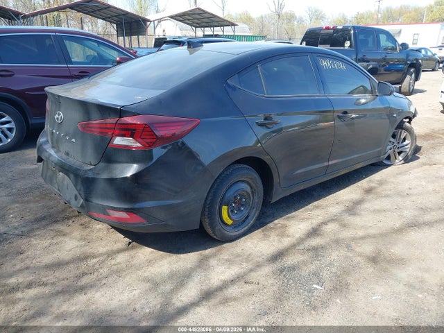 Hyundai ELANTRA Sel
