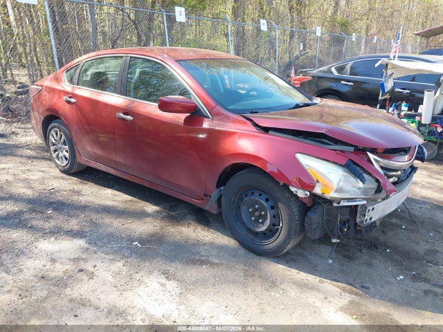 Salvage Nissan Altima Image