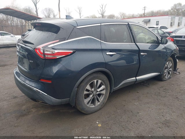Nissan Murano S