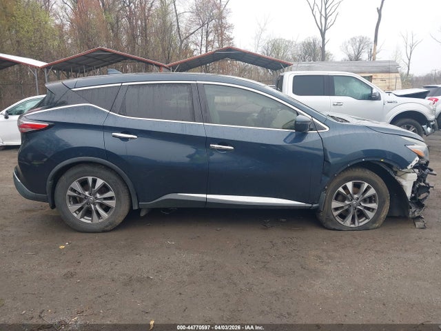 Nissan Murano S