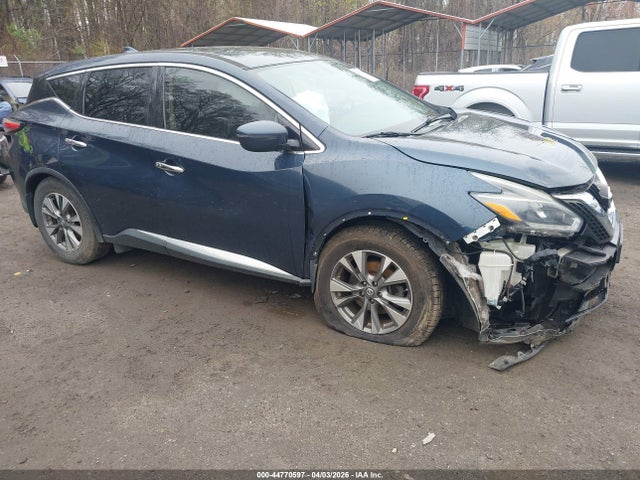 Salvage Nissan Murano Image