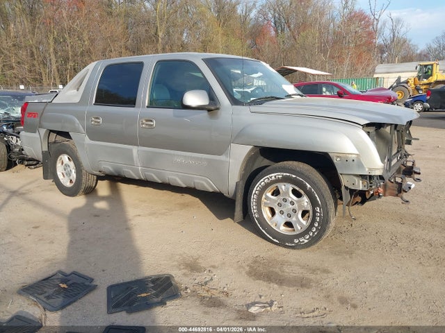 Salvage Chevrolet Avalanche 1500 Image