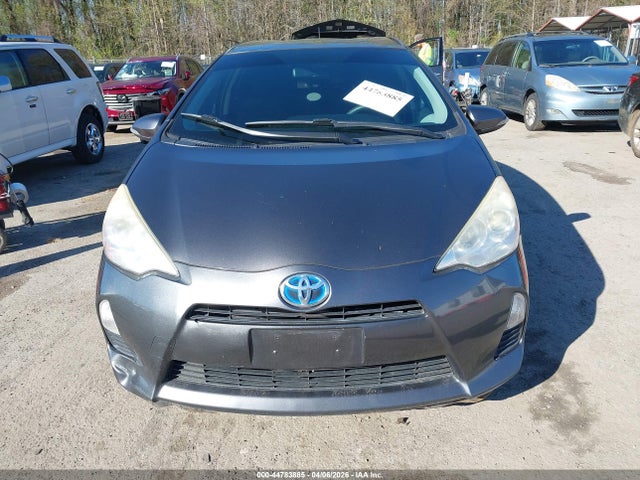 Toyota Prius c Two
