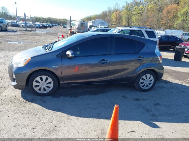 Toyota Prius c Two