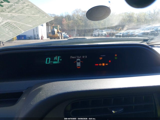 Toyota Prius c Two