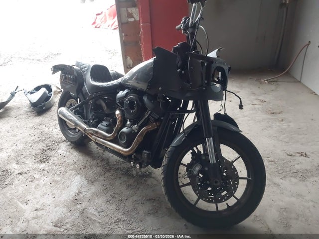 Salvage Harley-Davidson Fxlrst Image
