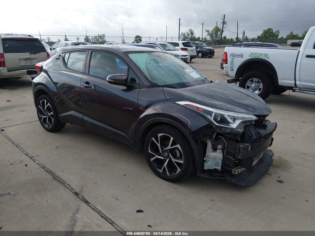 Salvage Toyota C-HR Image