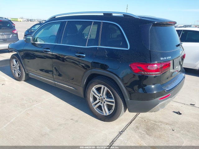 Mercedes-Benz GLB 4matic
