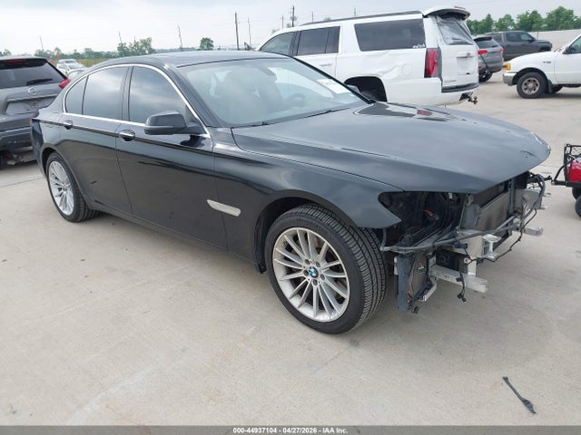 Salvage BMW 7 Series Image