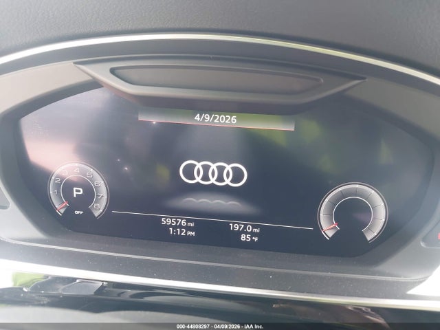 Audi A8 55