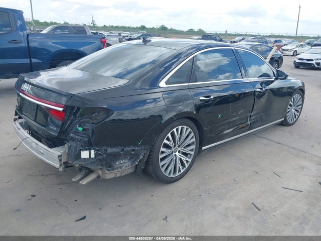 Audi A8 55