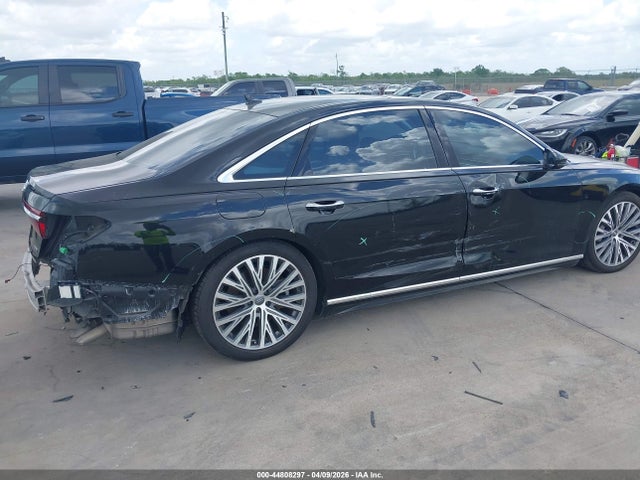 Audi A8 55