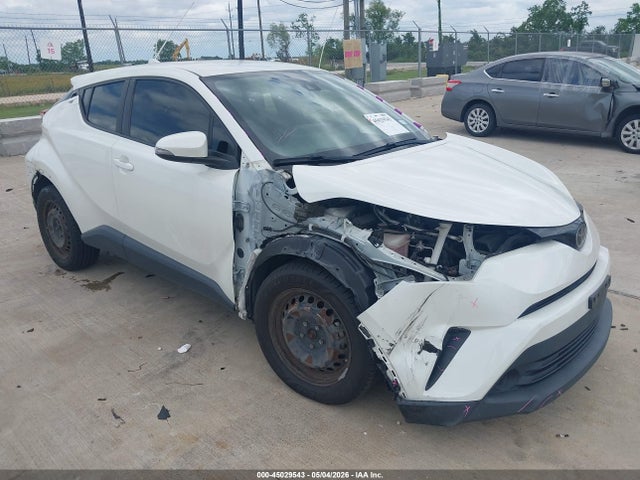 Salvage Toyota C-HR Image