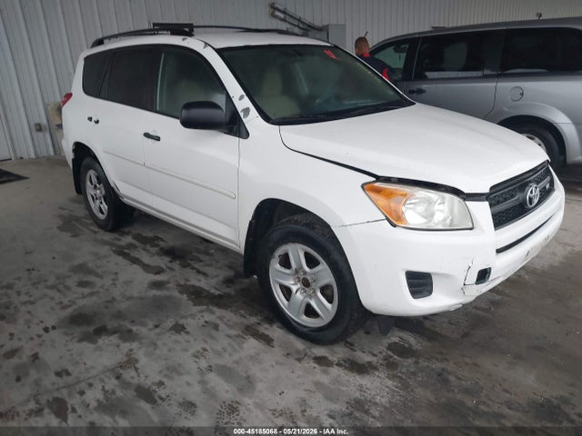 Salvage Toyota RAV4 Image
