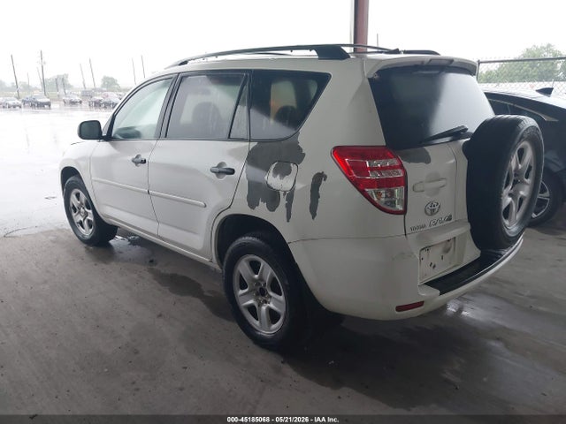 Toyota RAV4 Base V6
