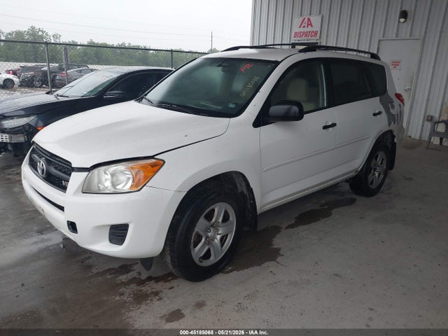 Toyota RAV4 Base V6