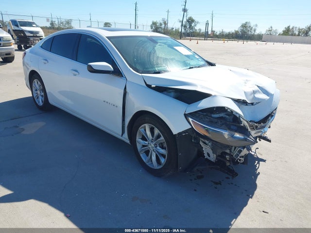 Salvage Chevrolet Malibu Image