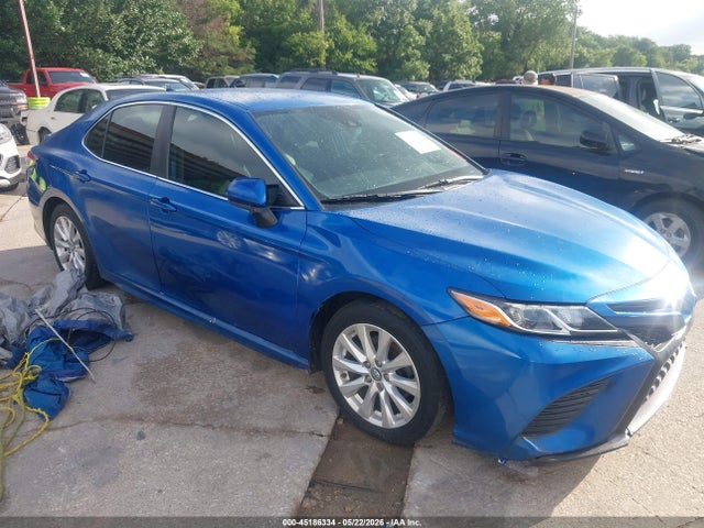 Salvage Toyota Camry Image