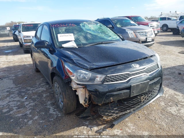 Salvage Kia Rio Image