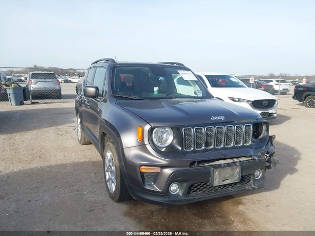 Salvage Jeep Renegade Image