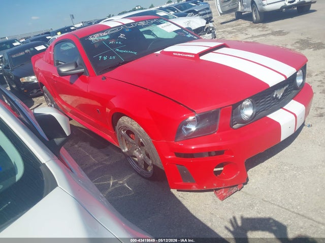 Salvage Ford Mustang Image