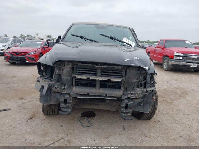 Ram 1500 Lone Star Silver  4x4 5'7 Box