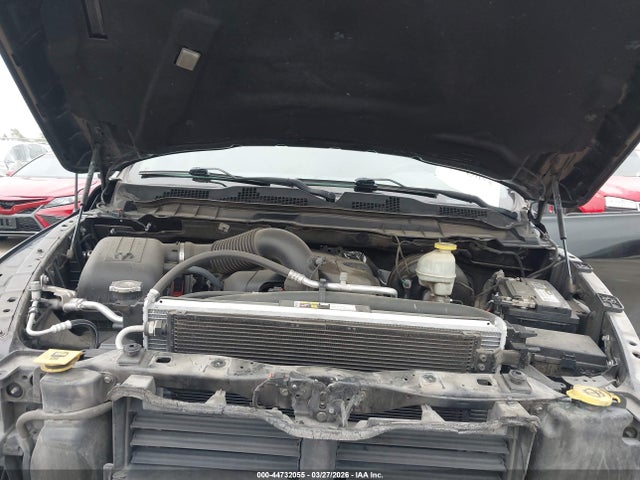 Ram 1500 Lone Star Silver  4x4 5'7 Box