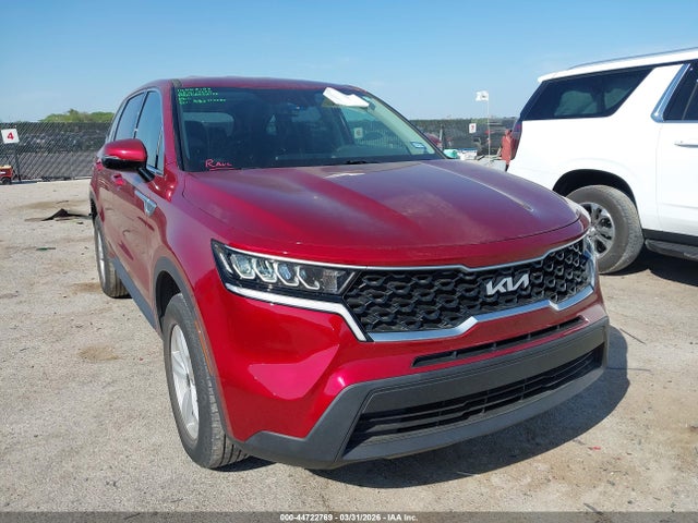 Salvage Kia Sorento Image