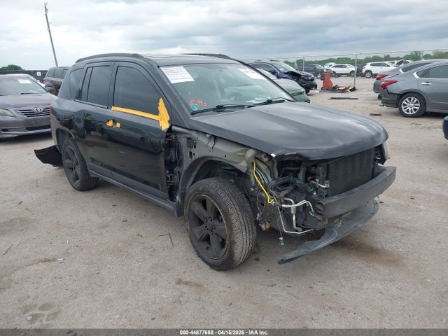Salvage Jeep Compass Image